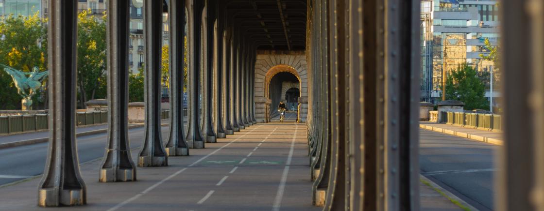 THE BIR-HAKEIM BRIDGE