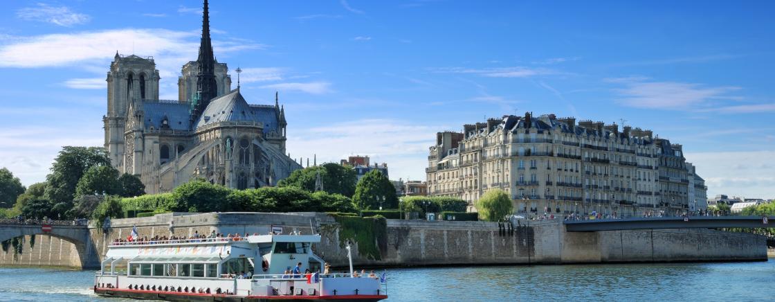 The Compagnie des Bateaux-Mouches